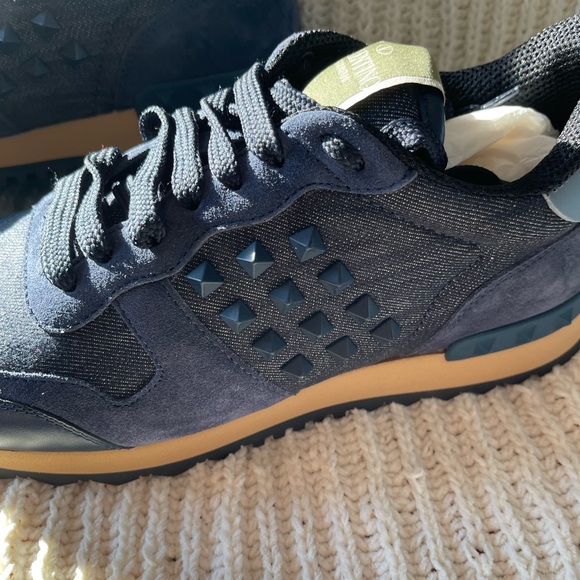 Brand new Valentino sneakers - Picture 6 of 10